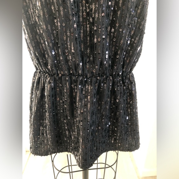 White House Black market Black sequin top. - Picture 10 of 16